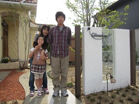 2010516-004_thumb2