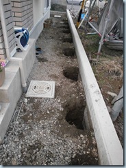 柱の穴掘り　施工現場レポート