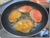 サーモンのカニコロッケ乗せタルタルソース003