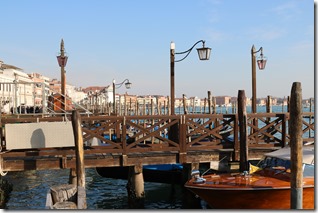 ヴェネチア本島の桟橋
