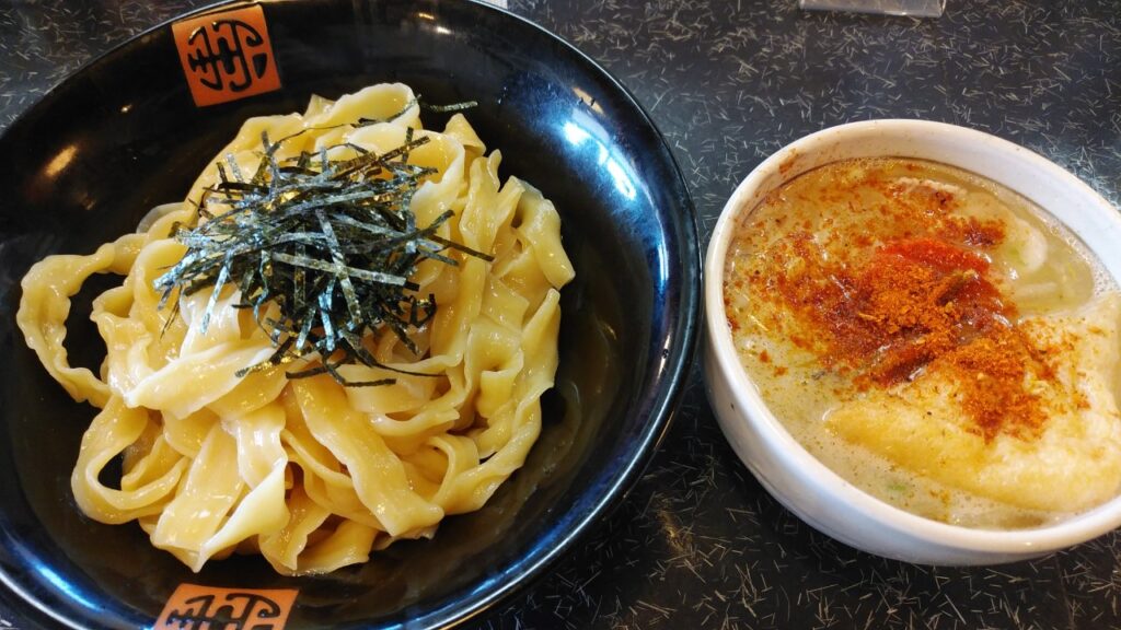 でれすけ　つけ麺