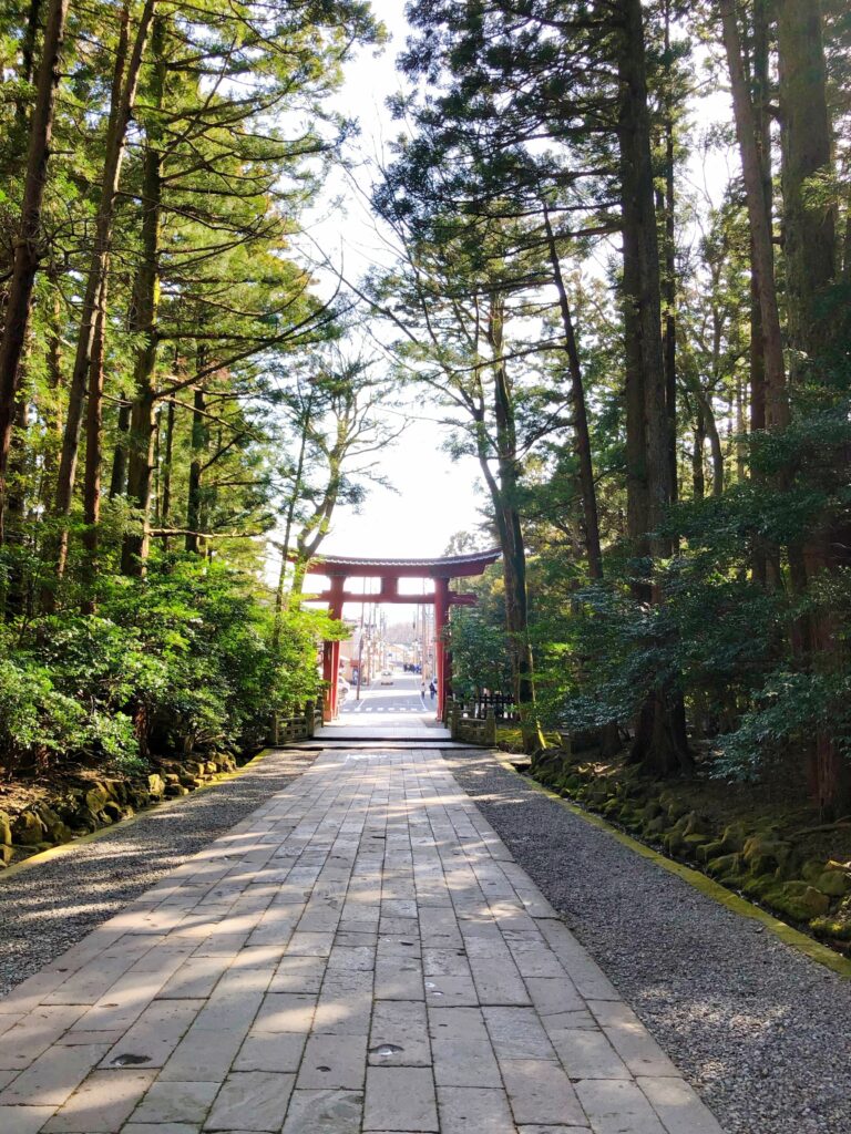 彌彦神社