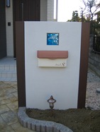 グラフィカ門柱 002