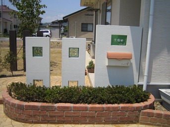 2008 005クラフィカ門柱