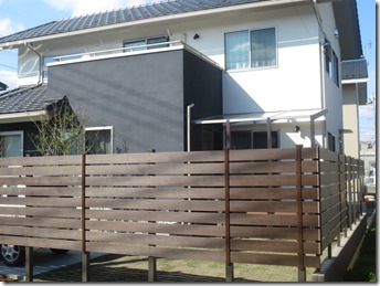 道路からの視線を防ぐアルファウッド