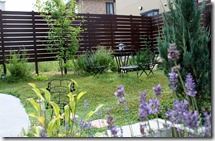 Niwa de kaiteki ni sugosu　mekakushi020 (1280x833)