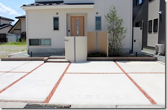 駐車場の目地破砕瓦テコラ