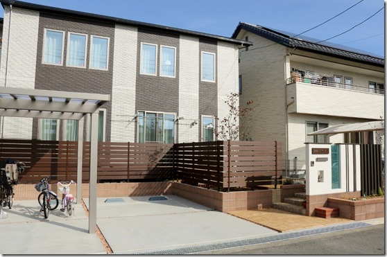 mekakusifensu AlphaWoot  Dīpuburaun 0014 (1024x680)